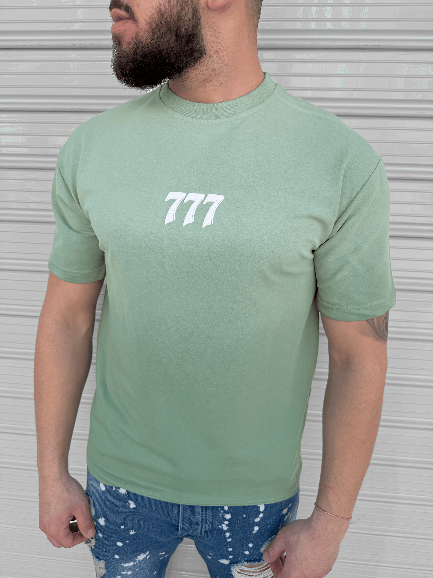 Тениска "𝟕𝟕𝟕"