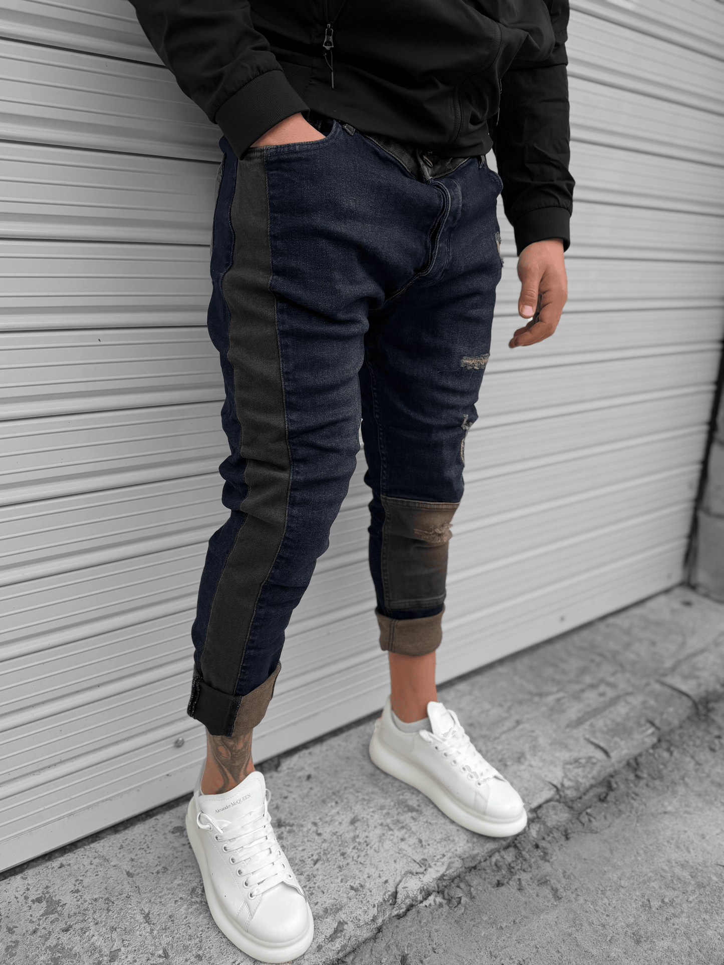 Тъмно Сини Дънки с Кафяви Детайли "𝐁𝐑𝐎𝐖𝐍 𝐏𝐑𝐈𝐃𝐄"