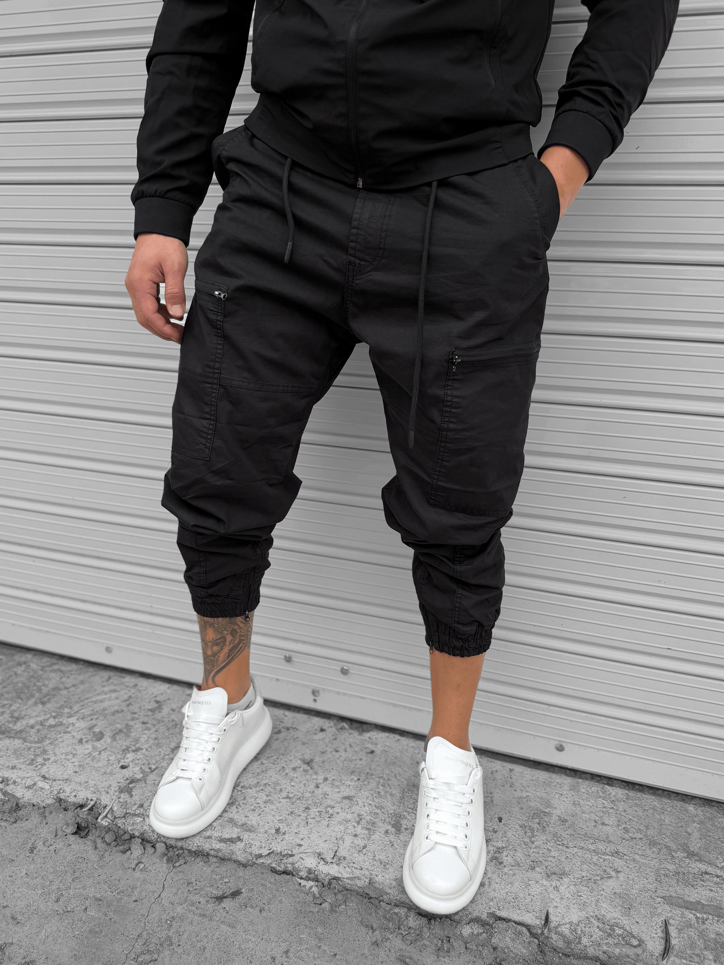 Черен Панталон "𝐁𝐋𝐀𝐂𝐊 𝐎𝐏𝐒"