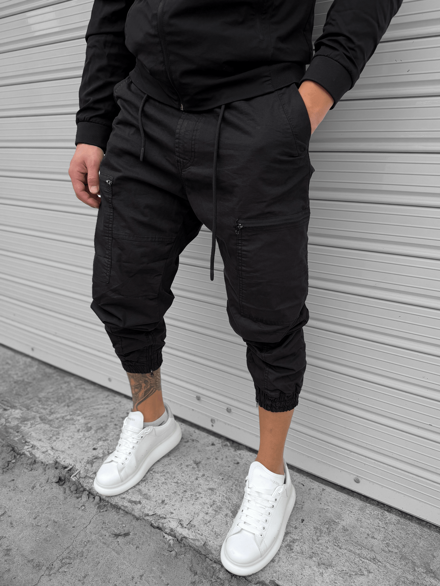 Черен Панталон "𝐁𝐋𝐀𝐂𝐊 𝐎𝐏𝐒"