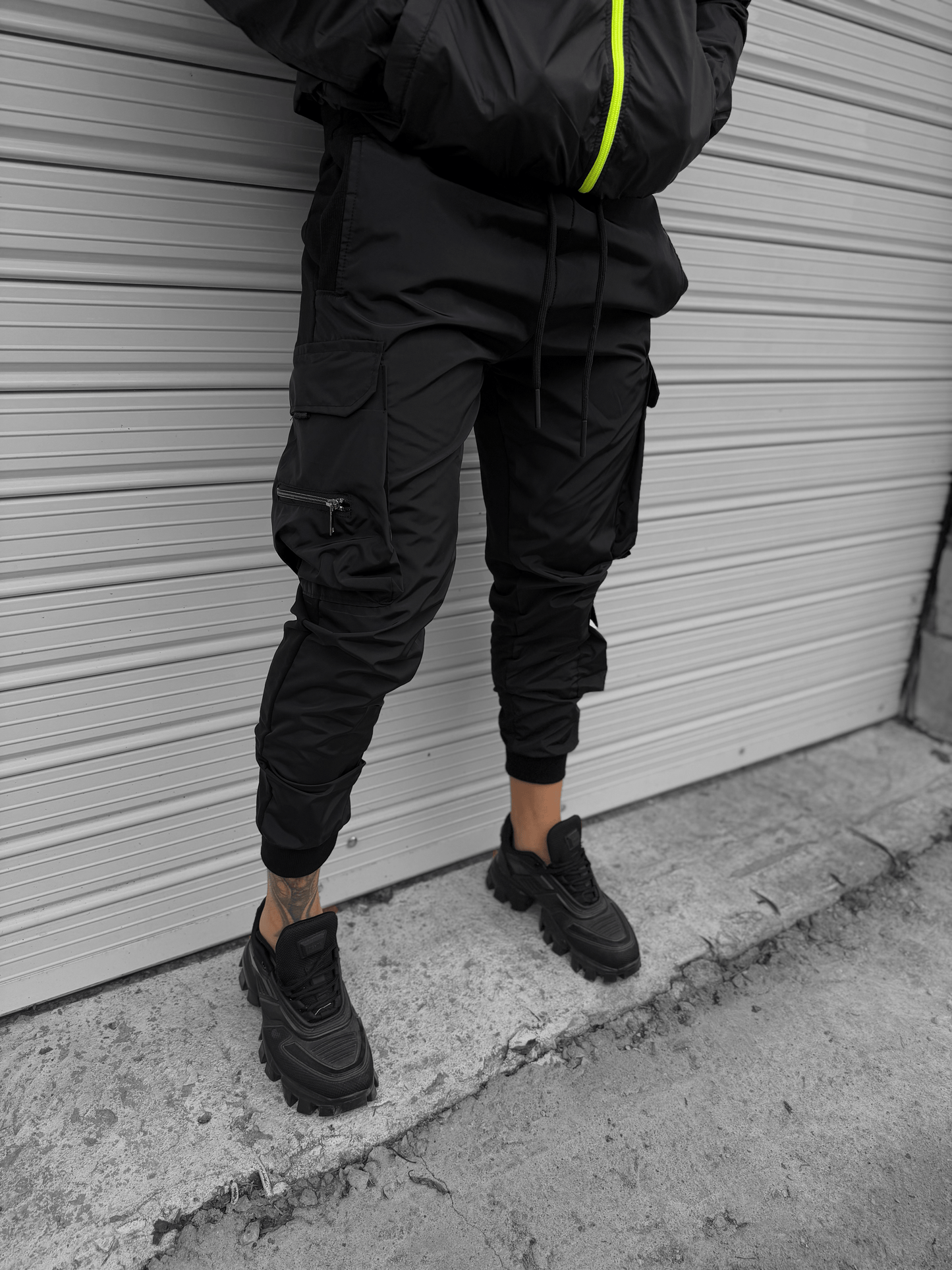 Черен Панталон "𝐁𝐋𝐀𝐂𝐊 𝐆𝐇𝐎𝐒𝐓"