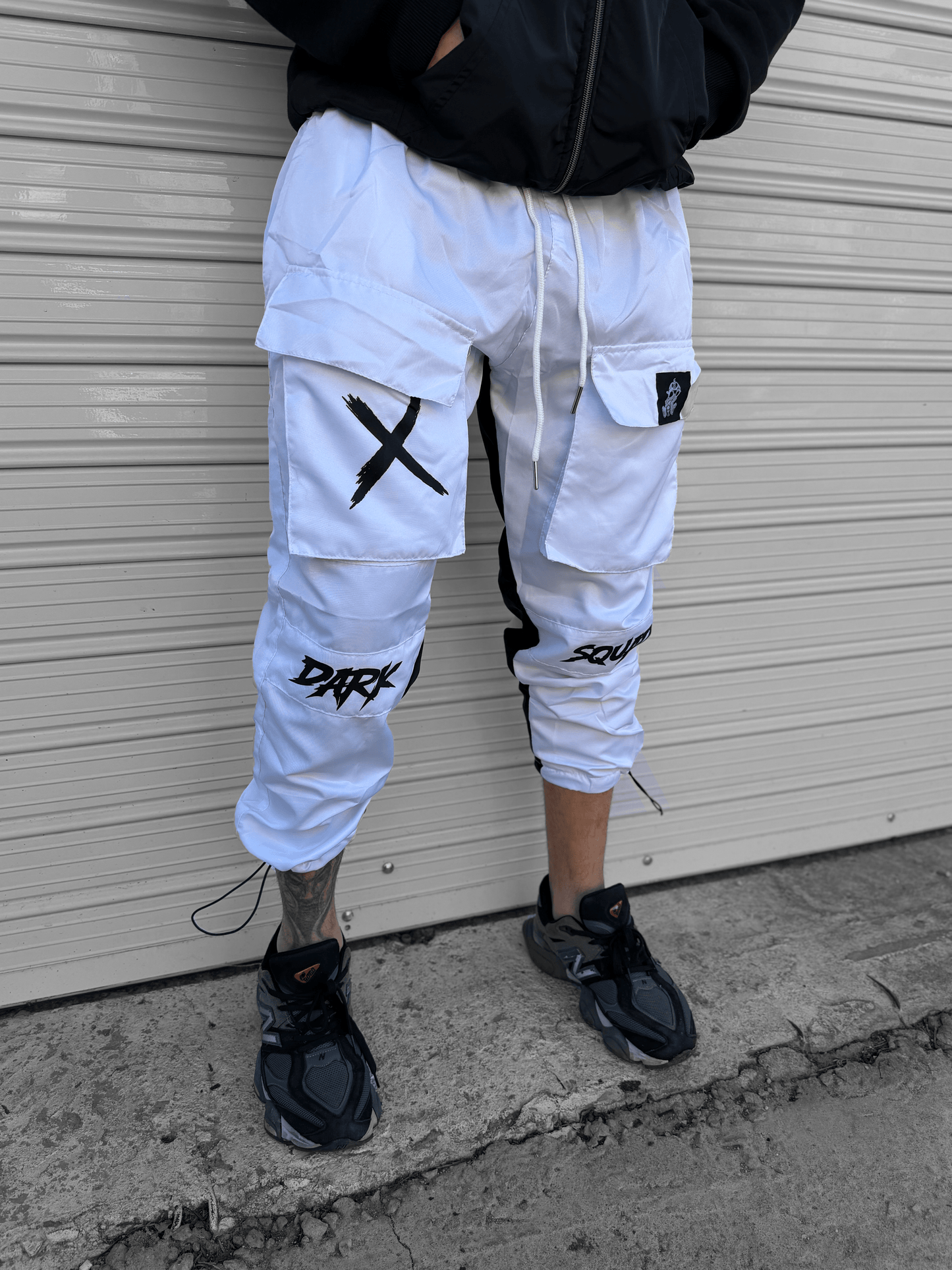 Бял Шушляков Панталон "𝐃𝐀𝐑𝐊 𝐒𝐐𝐔𝐀𝐃"